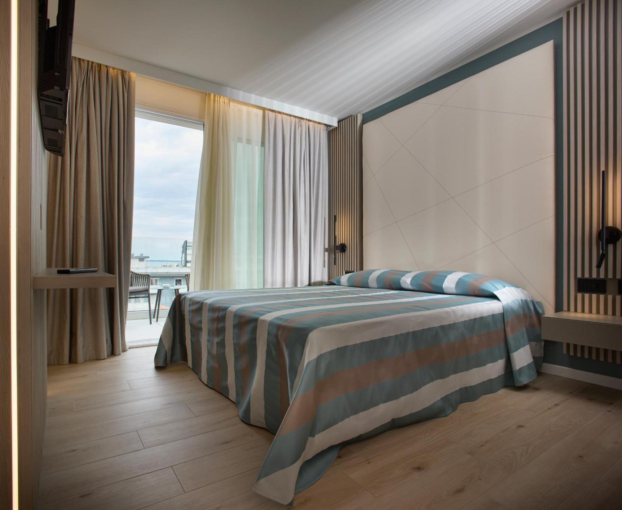 Hotel Pelikan Линьяно-Саббьядоро Экстерьер фото
